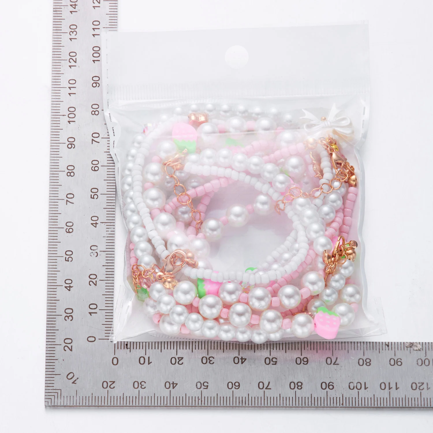 Süßes mehrschichtiges Erdbeer-Schleifen-Schmetterlings-Herz-Perlen-Halsketten-Set für Frauen, Imitationsperle, Halsband, Armband, Y2K-Schmuck, Geschenk – Detail 11