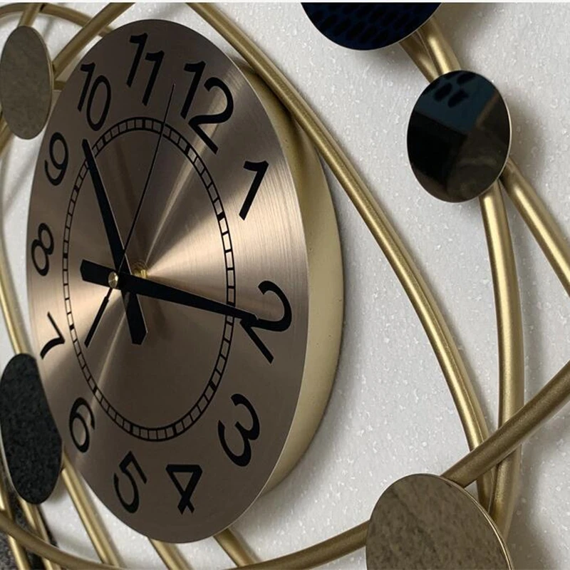 Grande Horloge Murale en Métal de 73x44cm