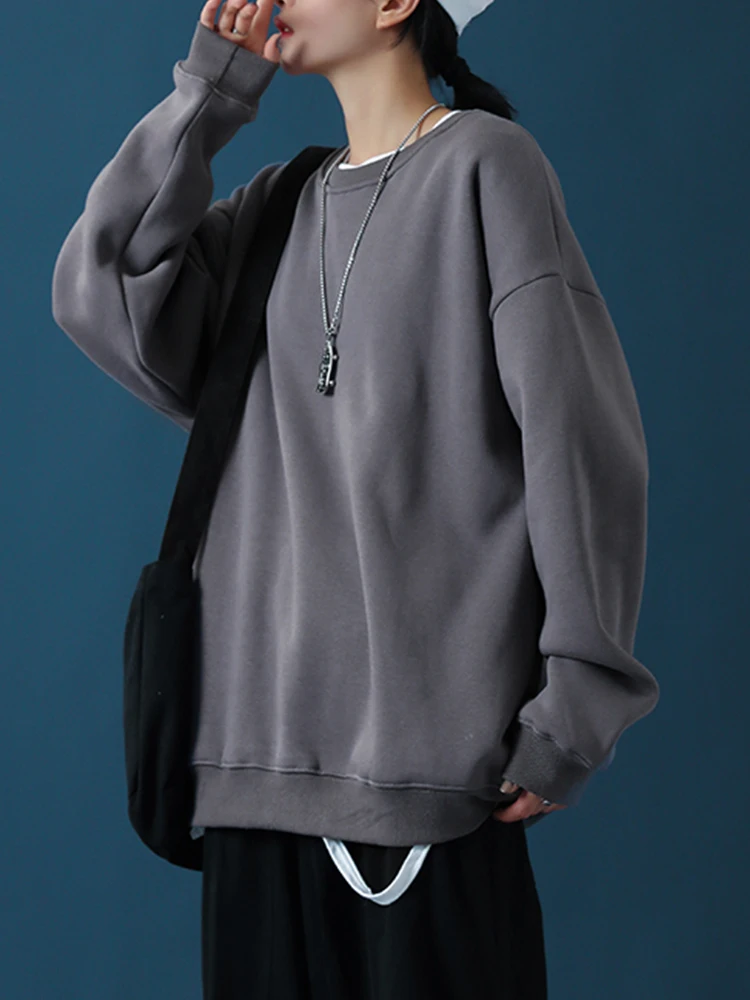 CW02 dark gray