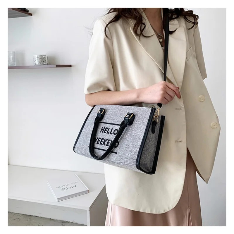 Simple Retro Fashion Canvas Single Shoulder Bag for Women's New Fashion Casual Lightweight Large Capacity Shoulder Bag