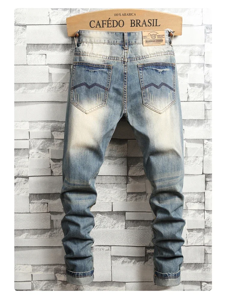 Jeans pocket detail