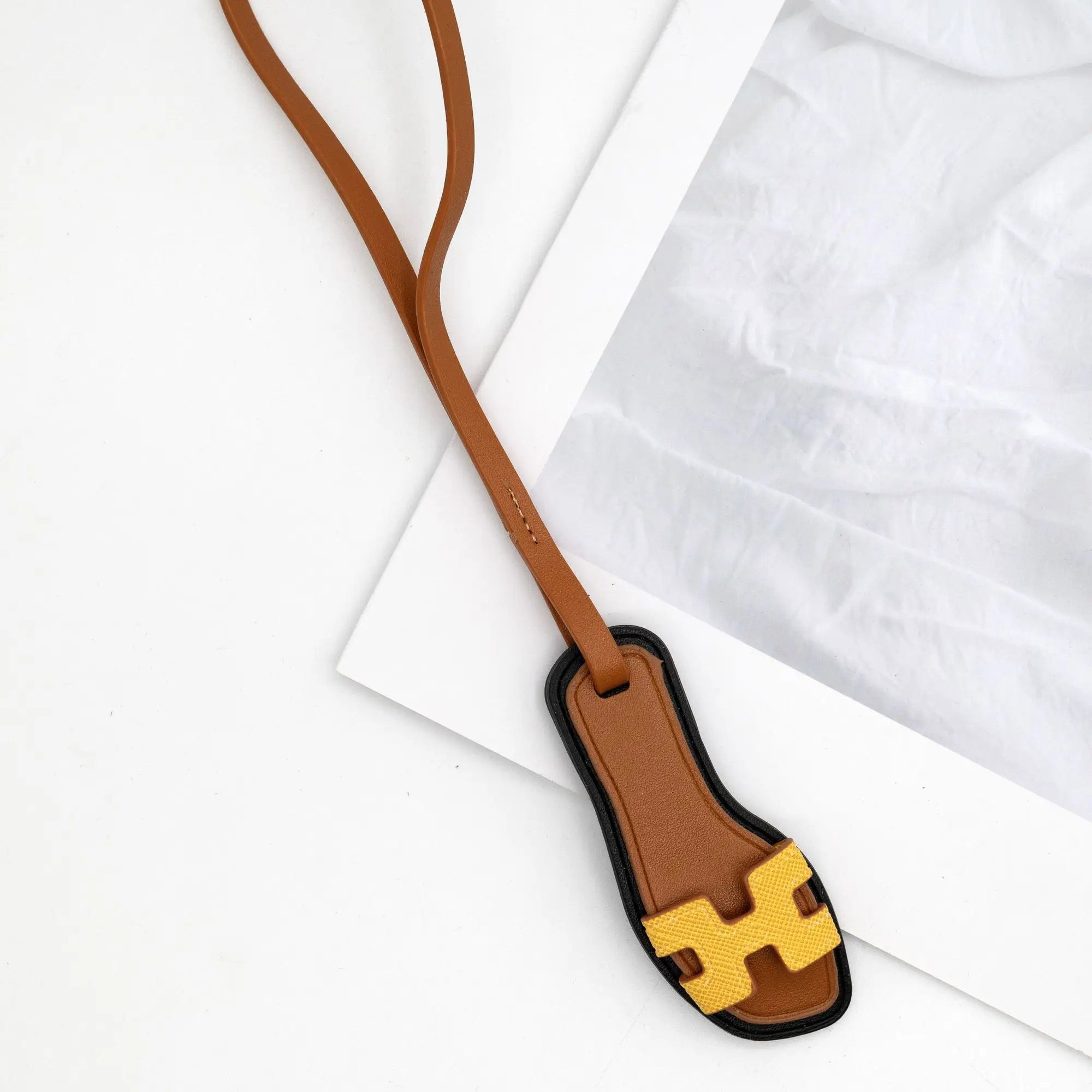 جديد الإبداعية حقيبة قلادة أحذية صغيرة بولي Leathe...