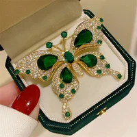 Fashion Women Girls Elegant Emerald Crystal Butterfly Brooches Badges Classic Lady Dress Suit High-end Pins Jewelry 1