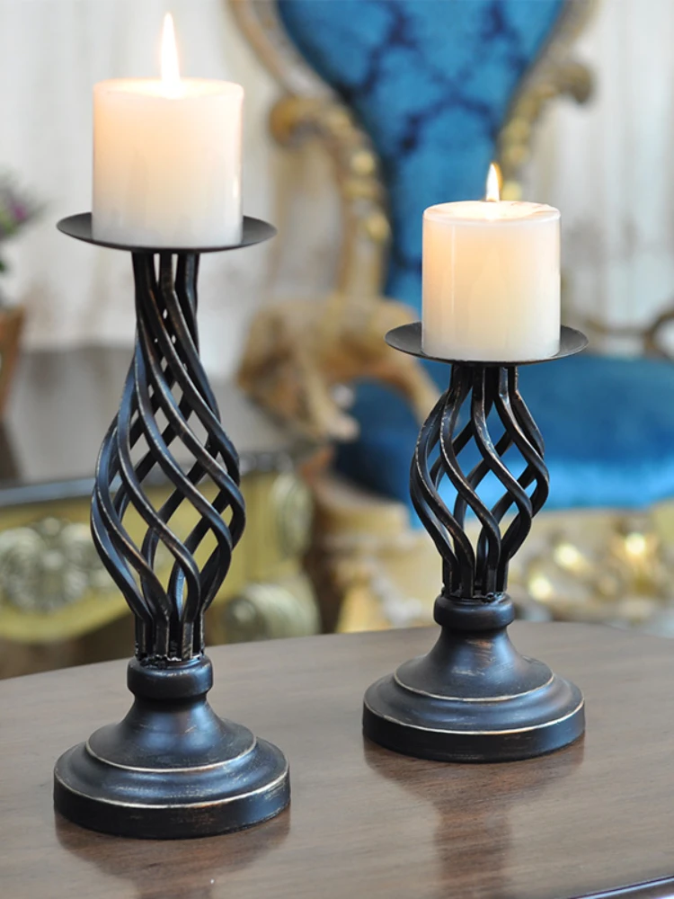 

Retro Candlestick Ornaments European American Countryside Hollowed Out Candle Holders Wedding Candlelight Props Table Decoration