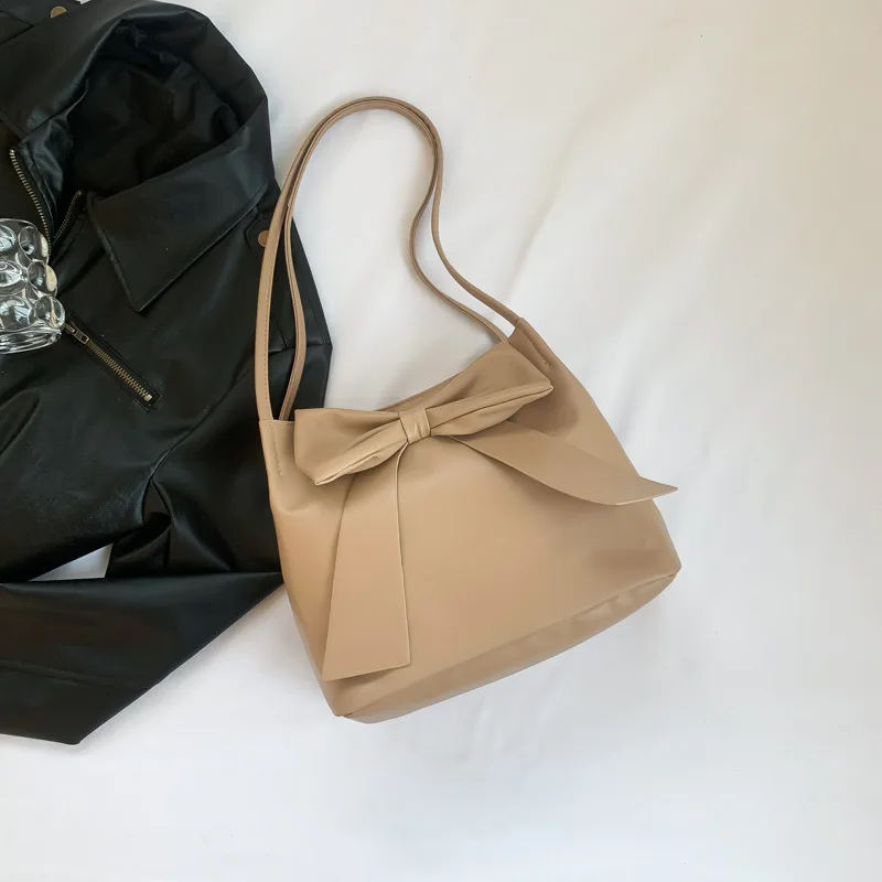 thumbnail image 1 of MBTI Bolsos elegantes para mujer, moda, lindo lazo, cuero sintético, estilo coreano, bolso de hombro, exquisito diseñador literario, nuevo bolso femenino, 1 of 5