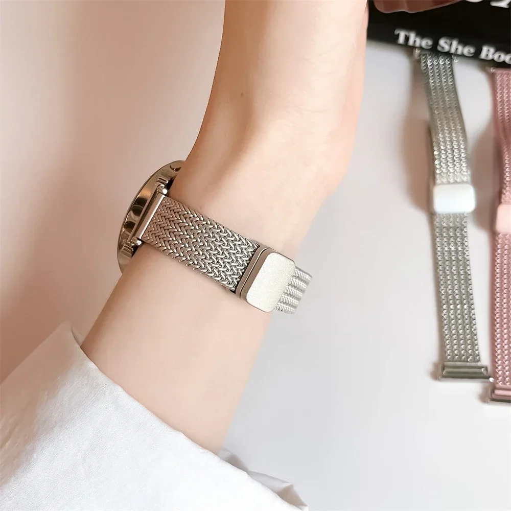 Luxury Metal Magnetic Watch Strap - 20/22mm Elegantly Designed Bracelet