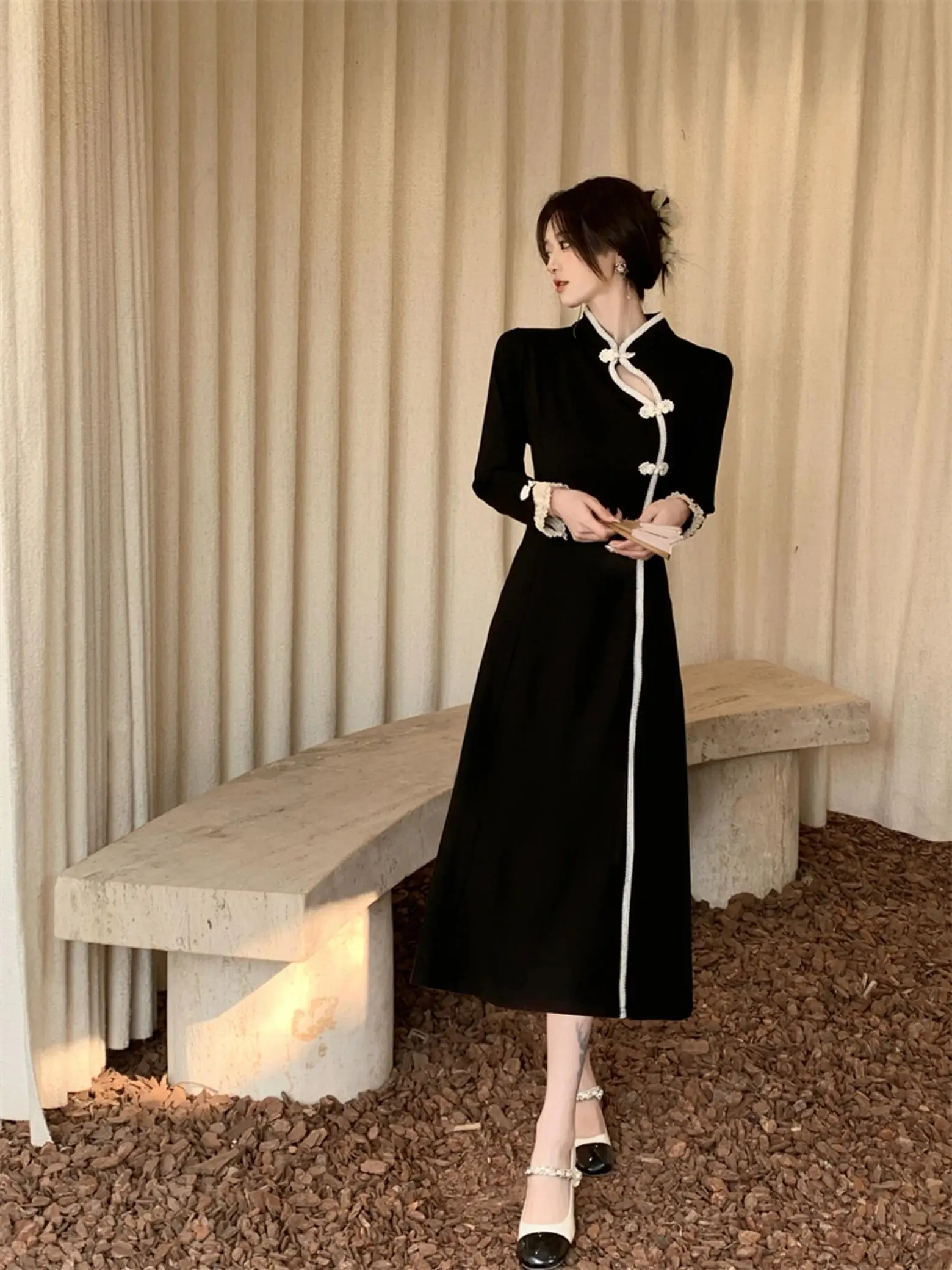 

Elegant Chinese Cheongsam Long Dresses For Women Large Size Spring Autumn Female Stand Collar Long Sleeve Black A Line Vestidos