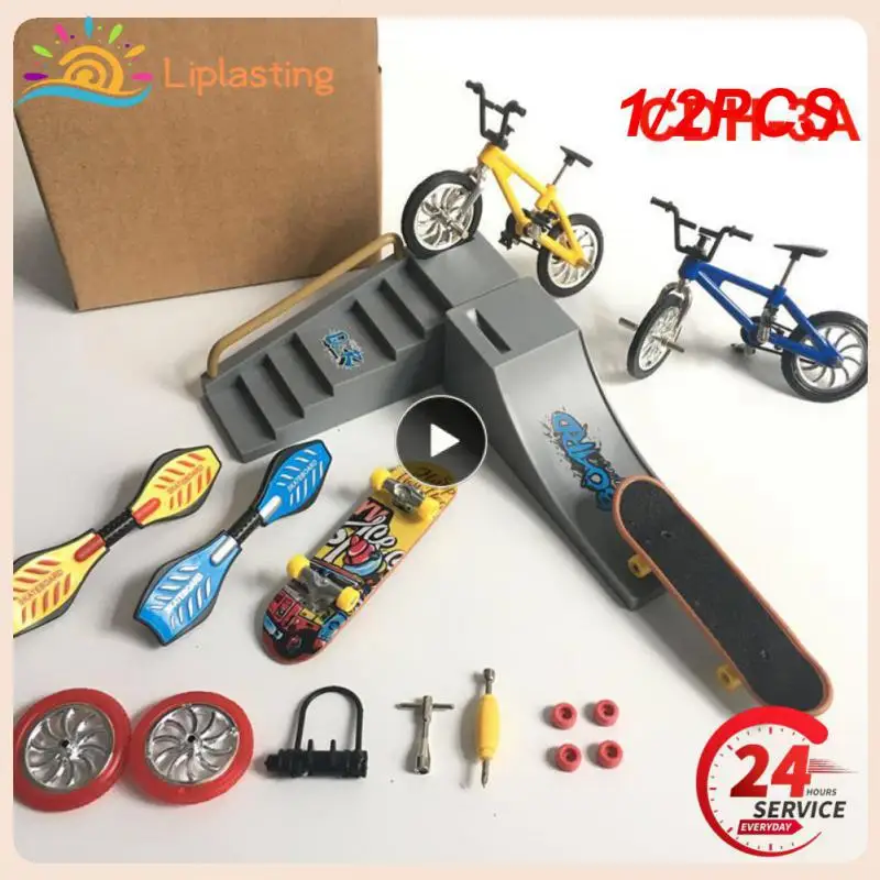 

1/2PCS Finger Skate Board Bikes Tech Two Wheels Mini Scooter Fingertip Bmx Set Fingerboard Shoes Deck Toys Boys Birthday