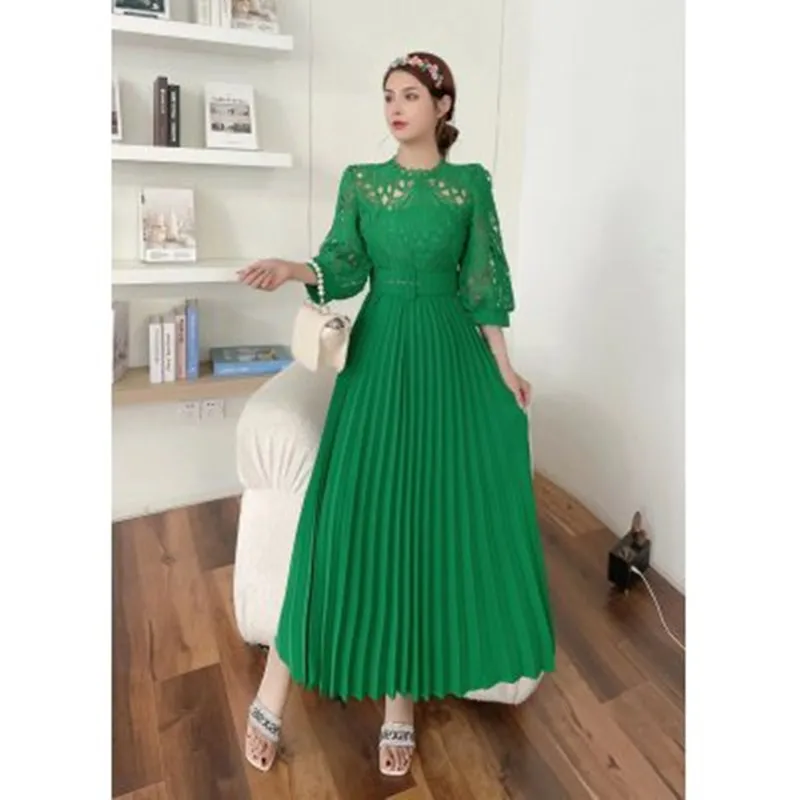 

High Qulity Luxury Design Runway Dresses Summer Women Round Collar Lace Stitching Pleats Elegant Long Dress