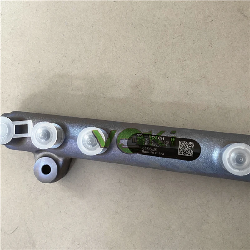 

Hot sale excavator part 20795719 VOE 20795719 Common Rail Assy for EC240B