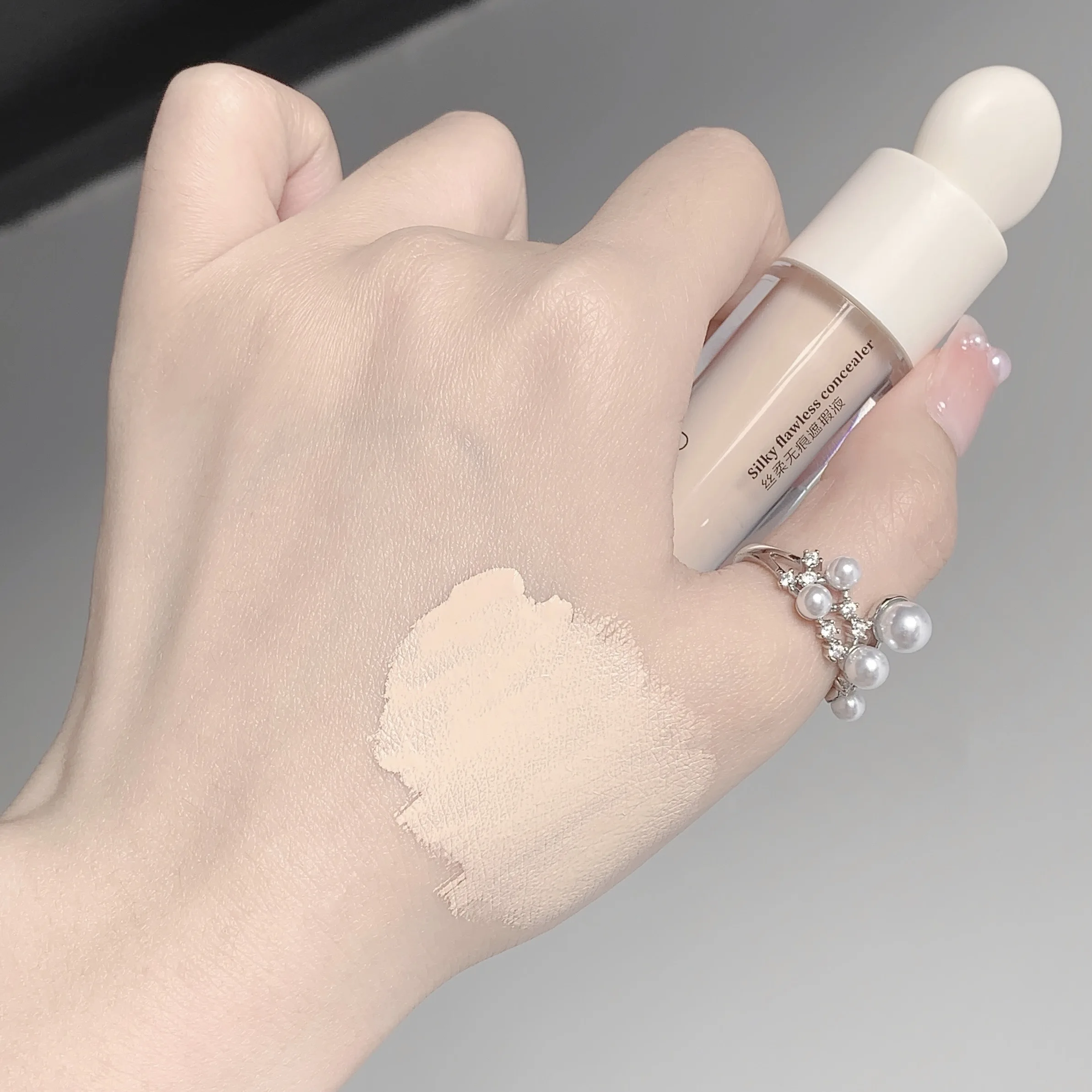 3 Colors Silky Concealer Concealer Cover Acne Marks Spots Dark Eye Circles Face Brightening Skin Whitening Concealer 2