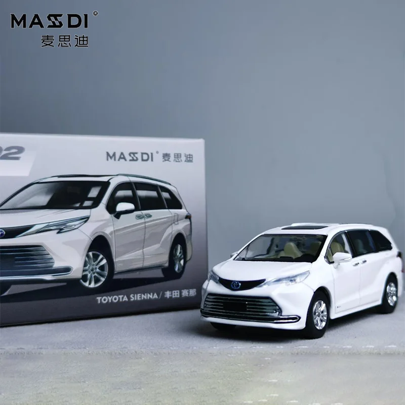 Modellino Auto 1/18 Toyota Sienna MPV Bianco, Pressofuso, Regalo Per Amici Collezionisti - Foto 2