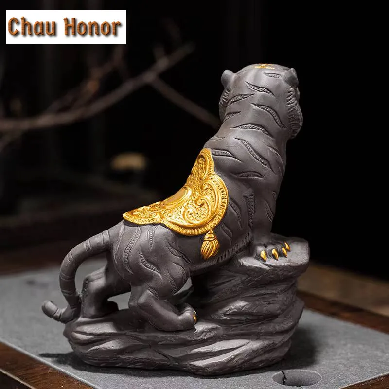 Yixing Boutique Raw Ore Purple Clay Outline In Gold Zodiac Tiger Hand-carved Crafts Tea Pet Sculpture Home Accessories Ornaments
