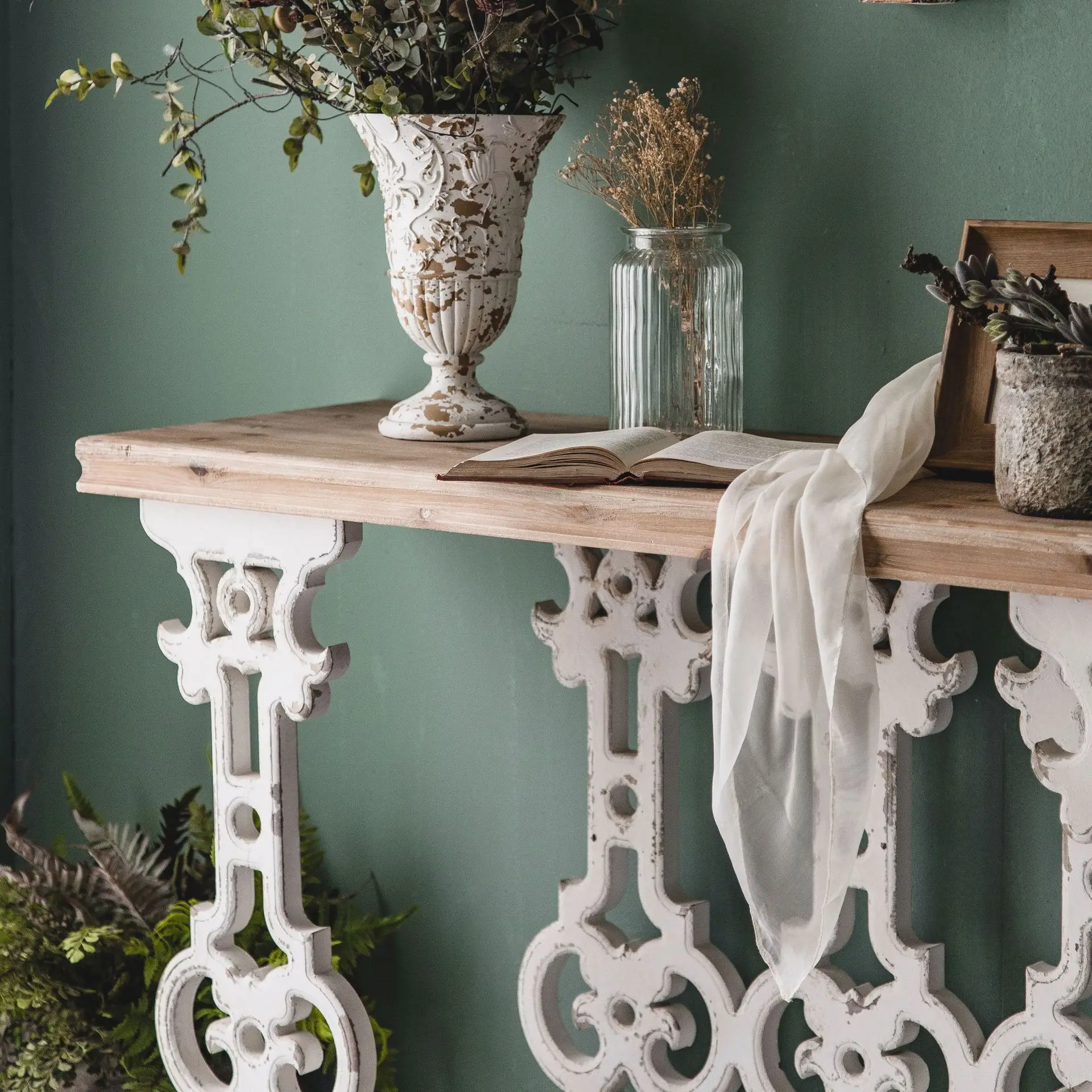 Vintage Farmhouse Console Table 120cm Fir Wood Top White Carved Legs Entryway Sofa Table