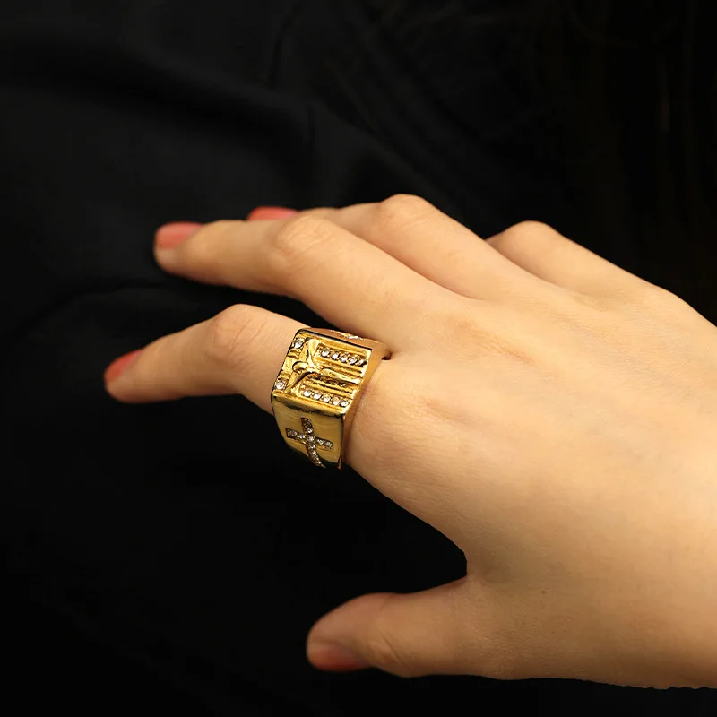 

Hip Hop Diamond-Encrusted Cross Titanium Steel Ring Fashion Vintage Portrait Hipster Women's