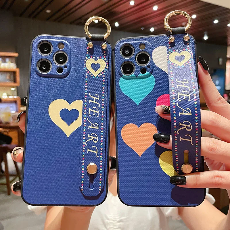 Charming Love Heart Wrist Strap Phone Case with Handheld Design