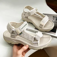 Sandales de sport d'été pour femmes, chaussures de marche de plage respirantes à bout ouvert, sandales plates légères et confortables pour les voyages en plein air 1