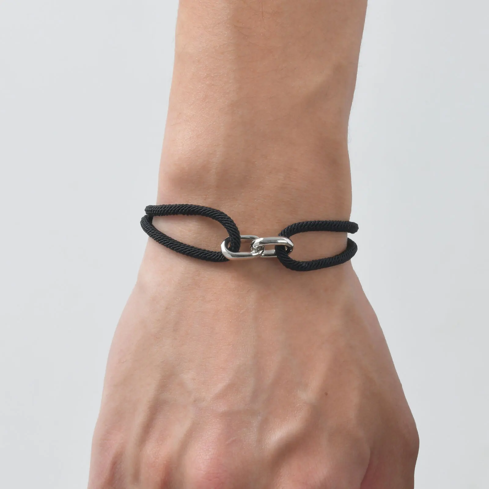 Schwarzes Milan-Seil-Armband für Herren, verstellbares Doppelring-Armband aus Edelstahl, trendiges Schmuckgeschenk – Detail 5
