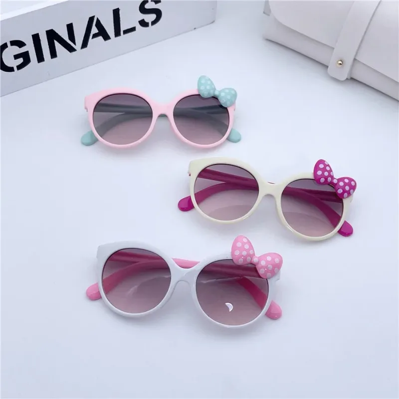 Children Sunglasses Kids Sunglasses Children Trendy Cute Sunglasses Candy Colors Shiny Bowknot Sun Glasses UV400 Eyewear for Girls and Boys