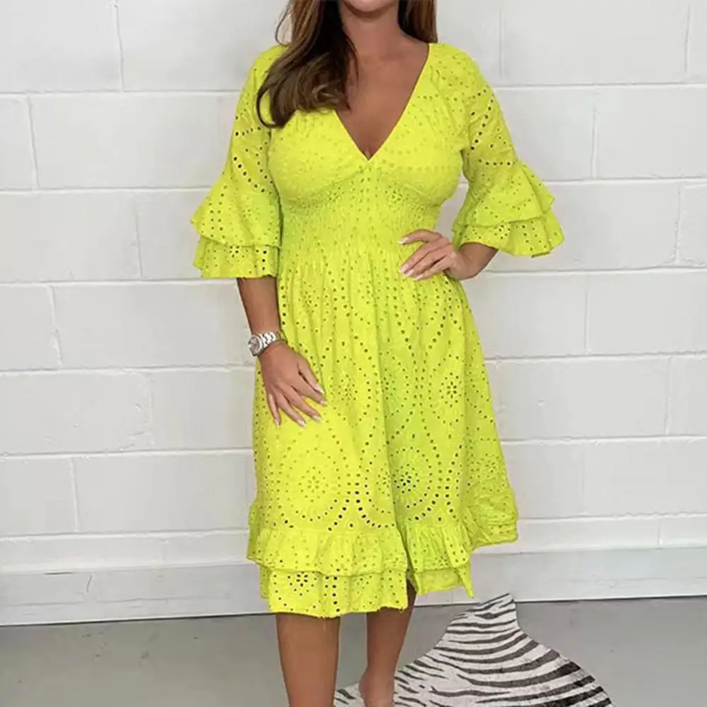 

Elegant Women Lace Midi Dress High Elasticity Dress Chic Embroidered Lace Midi Dresses for Office Ladies Flared Sleeves V-neck