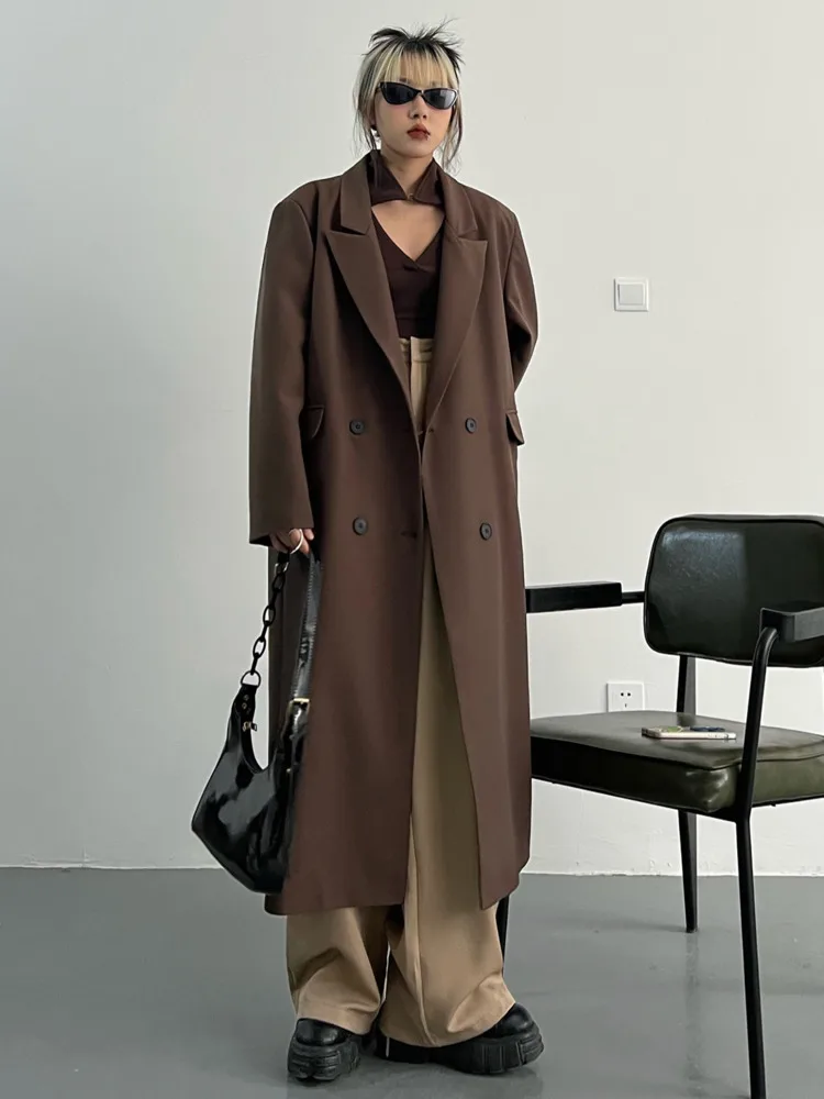 Рисунок 4 - Женский однотонный Блейзер средней длины