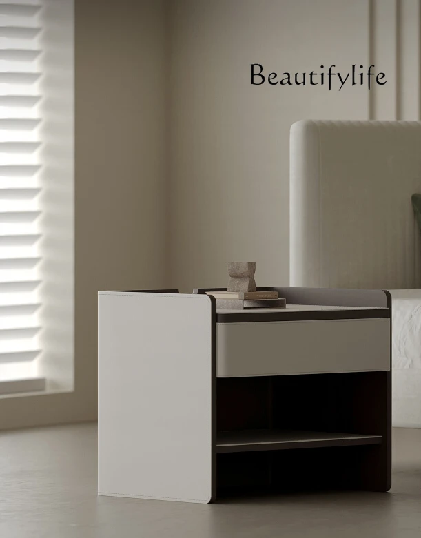 

Modern Silent Style Saddle Leather Bedside Table Italian-Style Light Luxury Bed Side Locker with Drawer