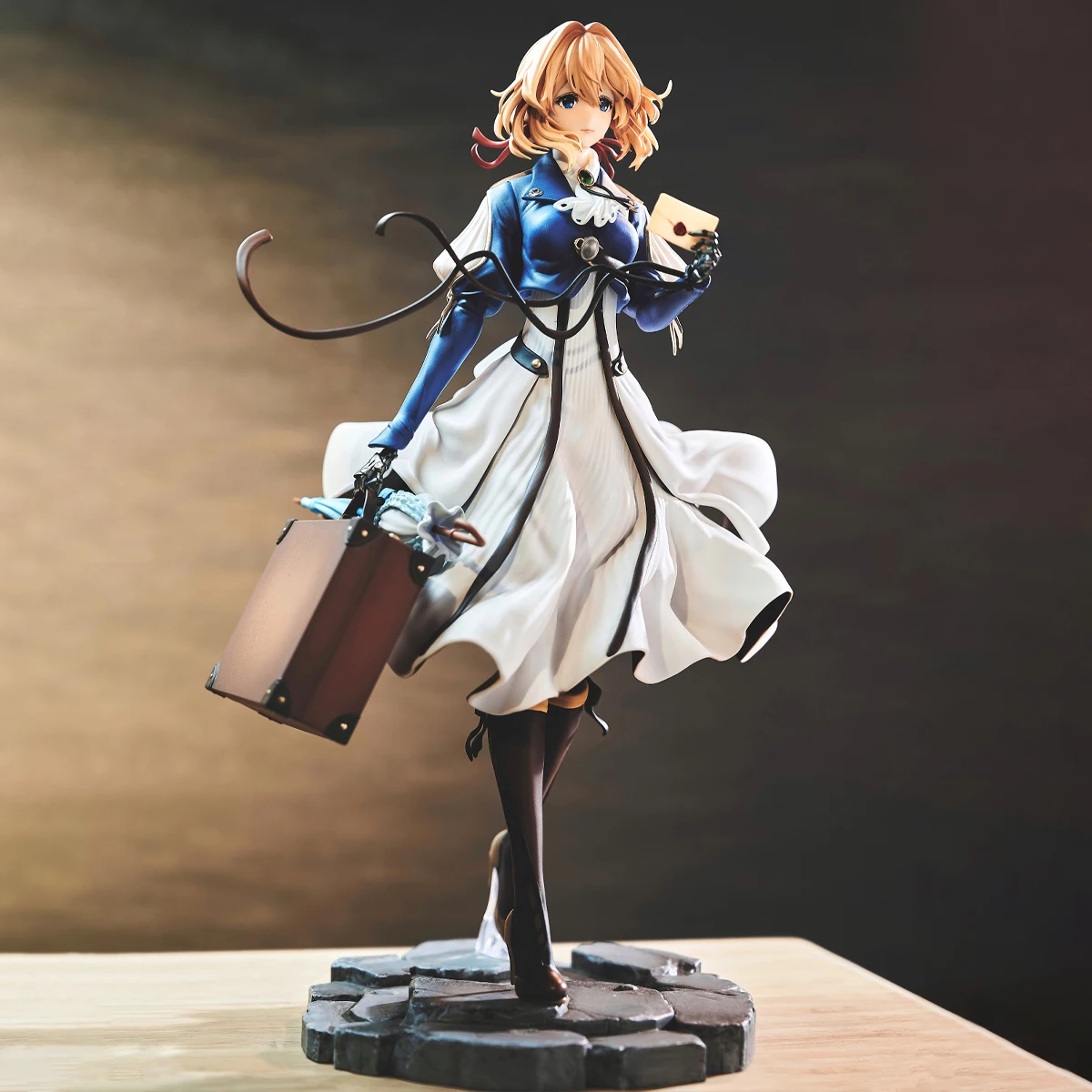 28cm GK バイオレット・エヴァーガーデン アニメフィギュア