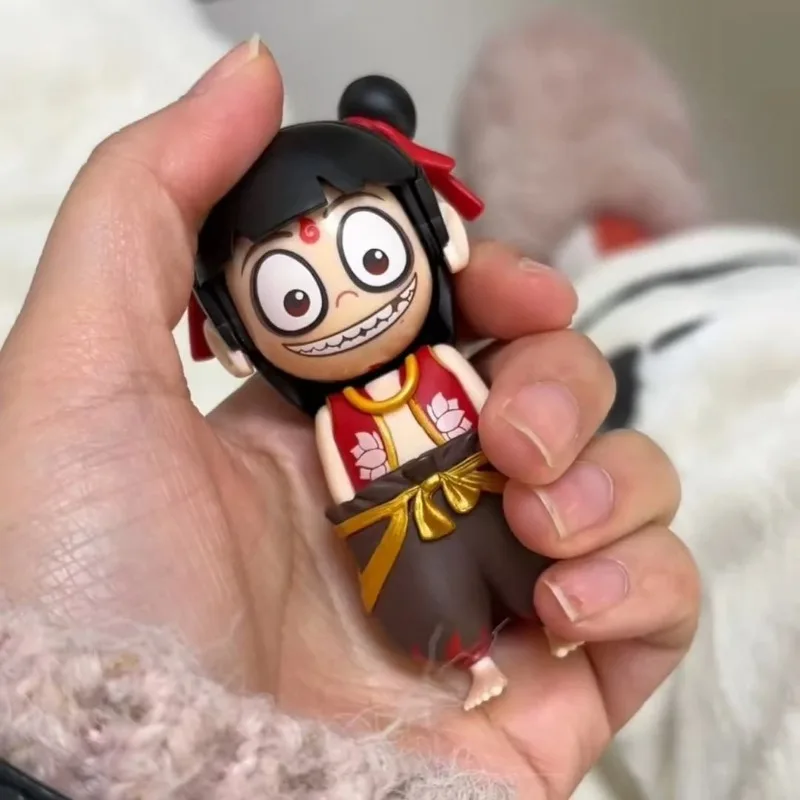 Nezha Face-Changing Toy Stress Relief Keychain Desk Decor for Kids Adults Chinese Mythological Meme Gift with Fun Expressions