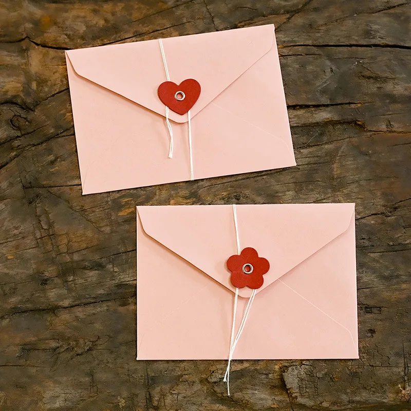 50pcs Kraft Envelope 200g Paper 16.1x11.4cm Wedding Invitations Business Supplie Postcard Giftbox Packaging Storage Stationery