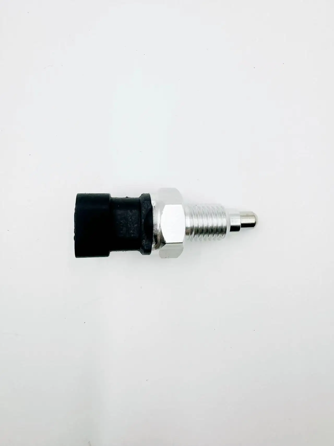 Reverse Light Switch 90482454 90245033 96192077 88923443 For Opel Chevrolet Daewoo Back Up Lamp Switch auto parts