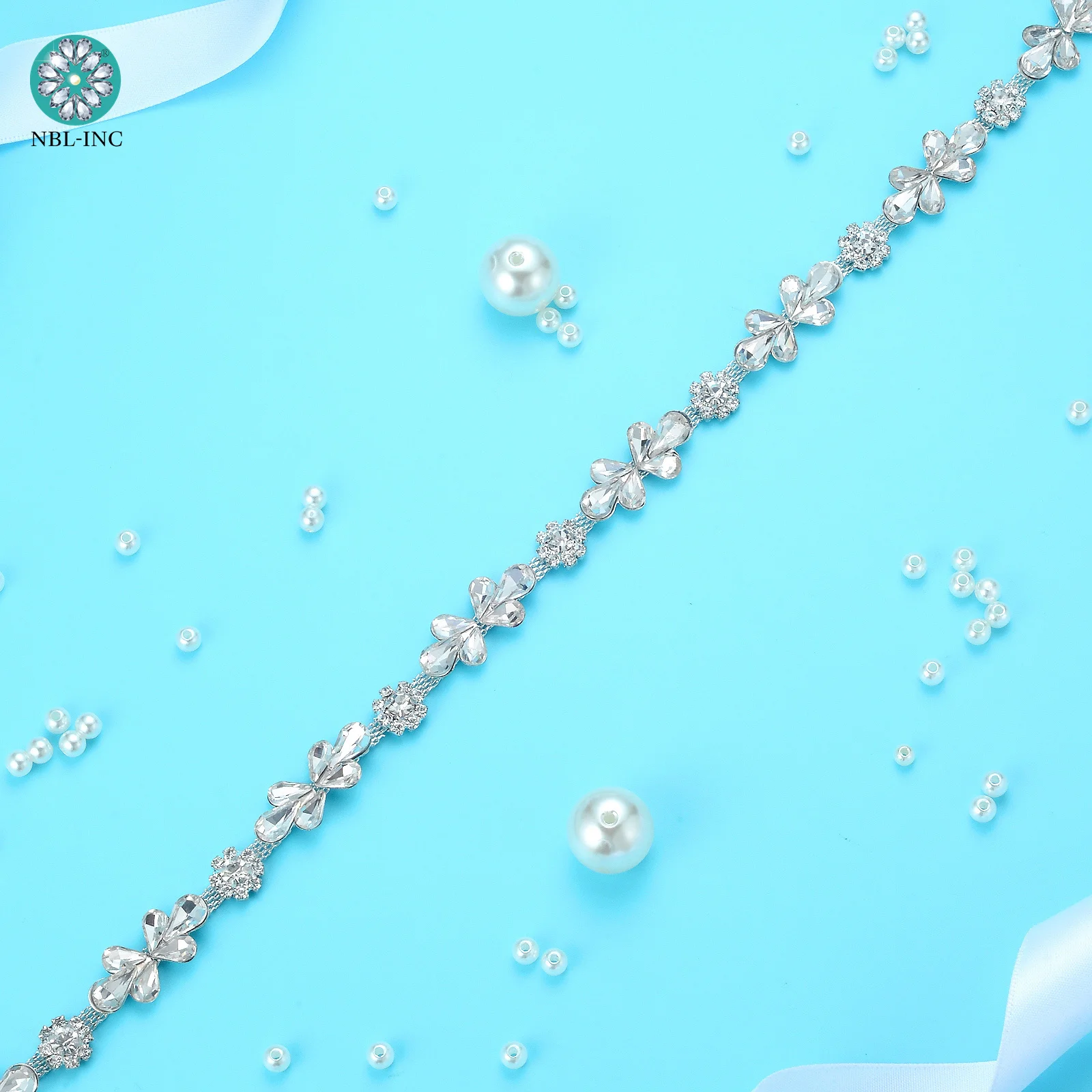 

(20 ярдов) оптовая продажа сварочных серебряных кристаллов, обрезанных украшений, пришиваемых для фотографий WDD1259