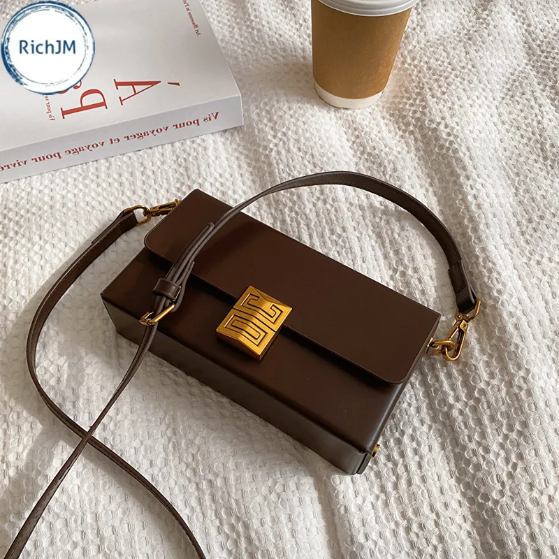 

Women's 2023 Autumn/Winter New Versatile Small Square Fashion Box Lock Chain Single Shoulder Crossbody Bag trend Versatile