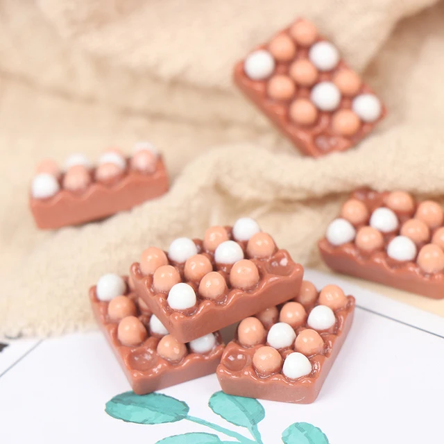 6pcs 1:12 Scale Dollhouse Miniature Eggs Kitchen Food Model Kitchen Decor 6