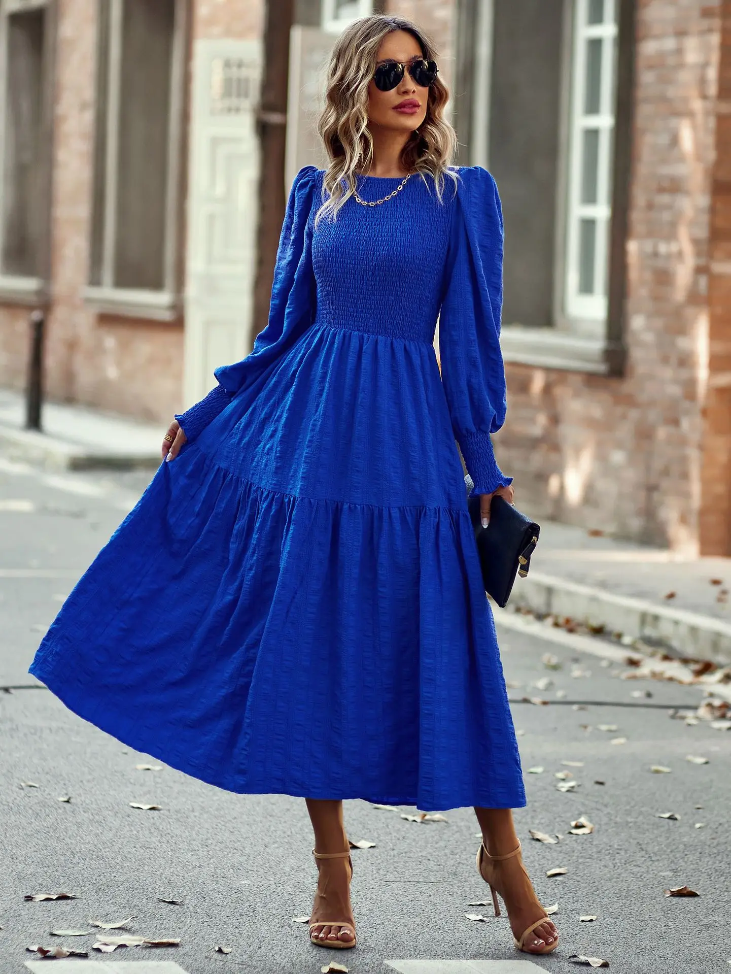 

Large hem dress, elegant and casual mid length skirt