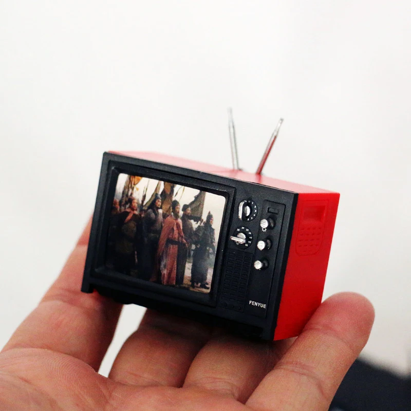 1Pc 1:12 Dollhouse Miniature Television Vintage TV With Picture House Living Room Bedroom Furniture Model Decor Toy 6