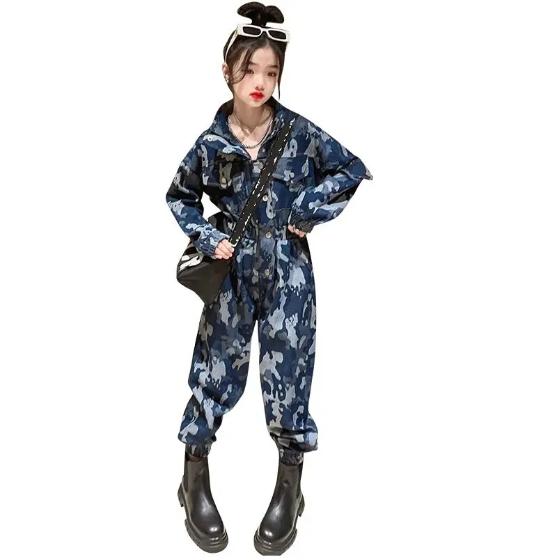 

autumn Girls workwear hooded camouflage denim jumpsuit 2023 Spring Autumn New Fashionable overall pants rompers girls 12 14