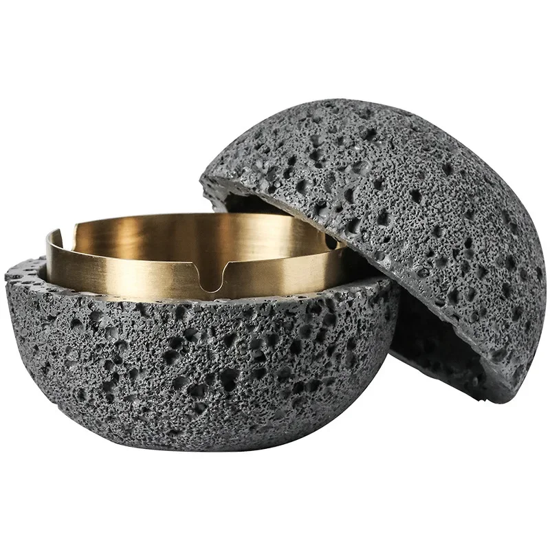 Scandinavian Creative Stainless Steel Ashtray with Lid Trendy Living Room Ball-shaped Interior Decorative Accessory