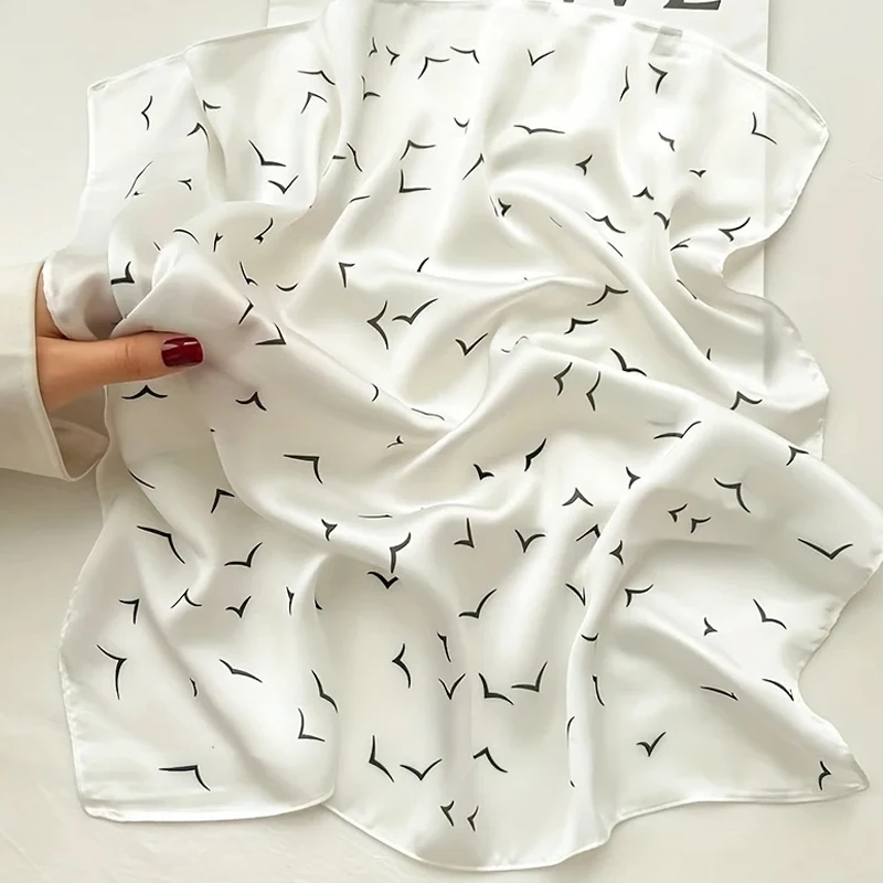 1 Stück 70cm Kleines Quadratisches Seidentuch Einfach Bedrucktes Halstuch Bedruckter Nackenschutz Bandana Kopftuch Damen Mode Schals – Detail 8