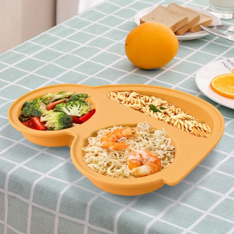 Car Shape Silicone Baby Feeding Set Suction Plate Silicone Baby Bowl Snack Cup Wooden Spoon Fork Kids Tableware Children Dishes silicone meal set,silicone feeding set,baby tableware set