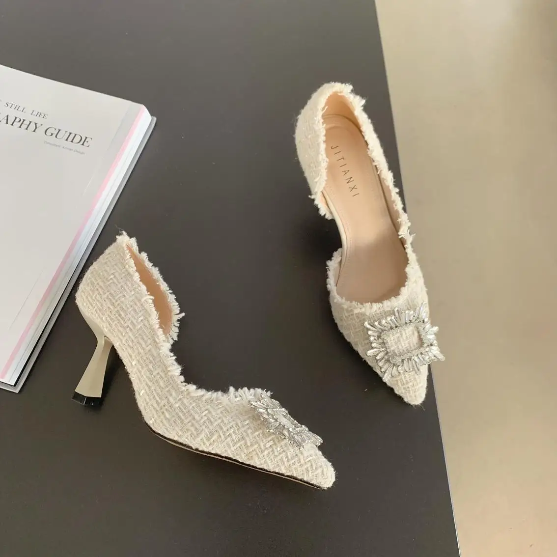 Niche temperament wedding shoes design sense single shoe 2023 spring rhine-diamond square buckle stiletto heels female pointy to