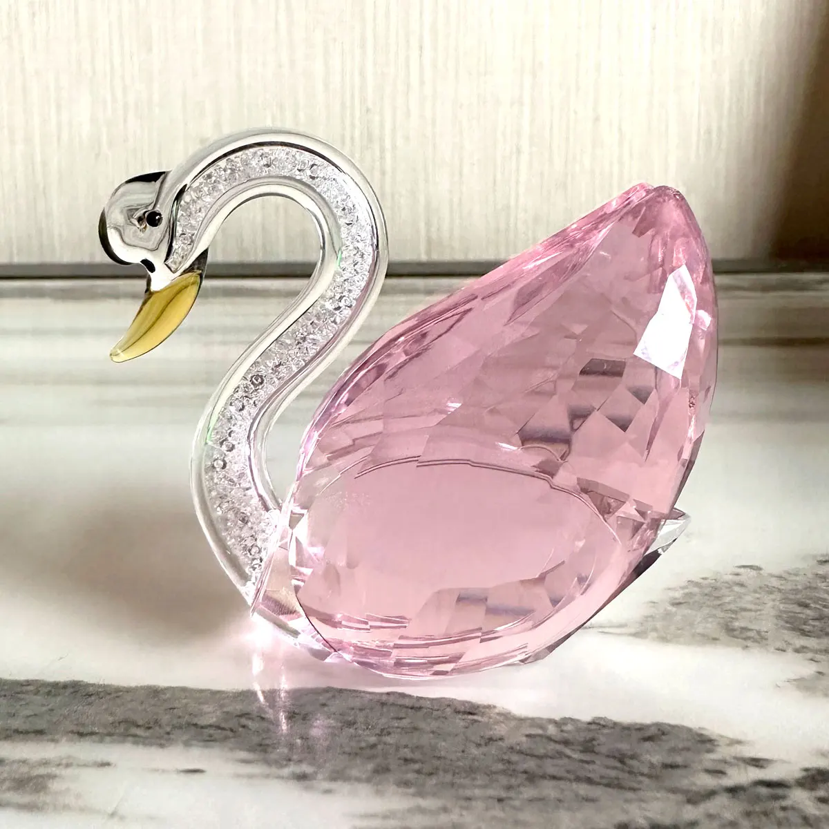 https://ae01.alicdn.com/kf/Sf00c83322f9e478b930da7f207a5052eK/3-Colors-Bigger-Swan-Crystal-Glass-Figurine-Collection-Diamond-Swan-Animal-Paperweight-Table-Ornament-Decor-Wedding.jpg