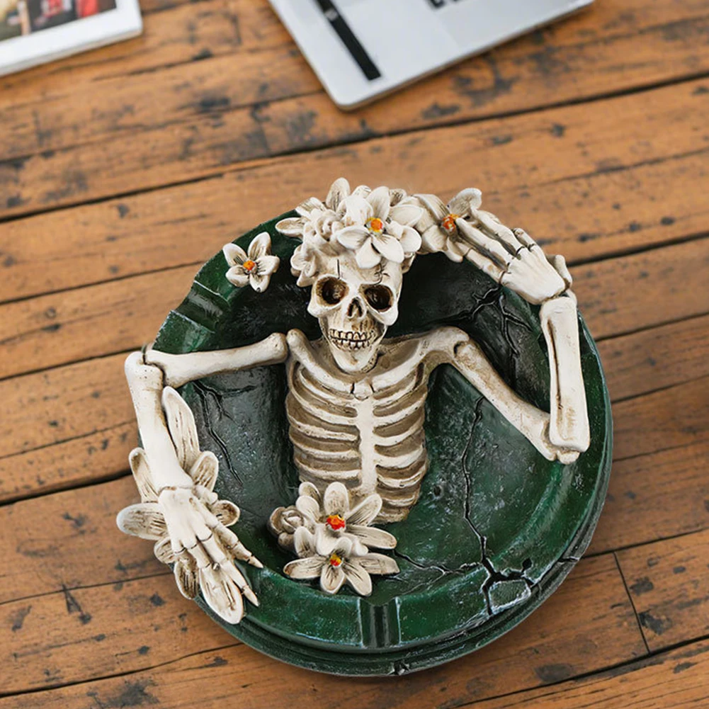 Halloween Creative Skull Ashtray Ash Holder Spooky Skeleton Storage Tray Desktop Decoration Skeleton Ornament Room Decor Gift