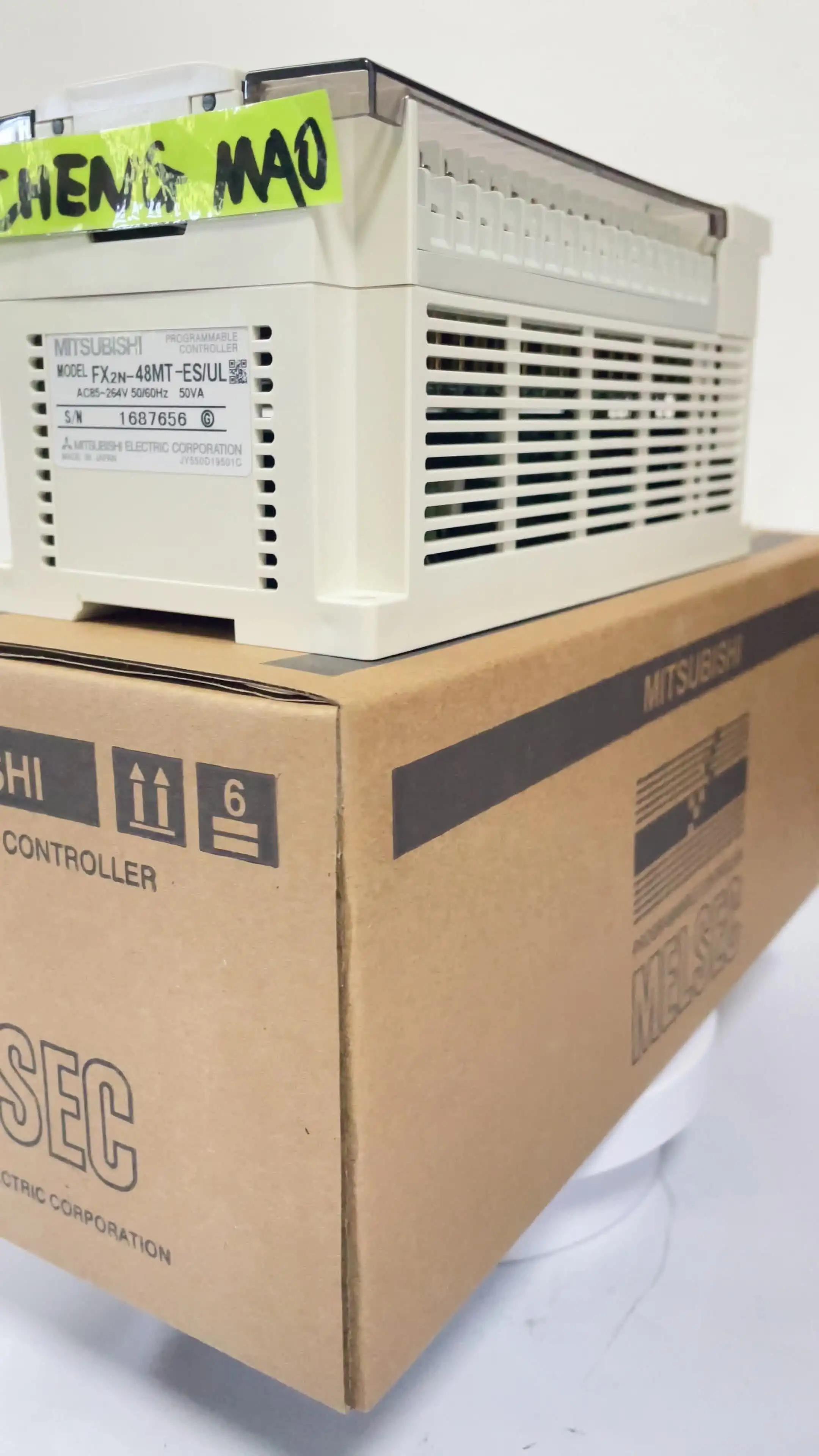 Новый FX2N-16MR-ES-UL FX2N-32MR-001 FX2N-16MR-D FX2N-16MR-001 FX2N-16MT-D FX2N-16MT-001 FX2N-16MT-ES-UL FX2N-32MR-D FX2N-32MR-ES-U