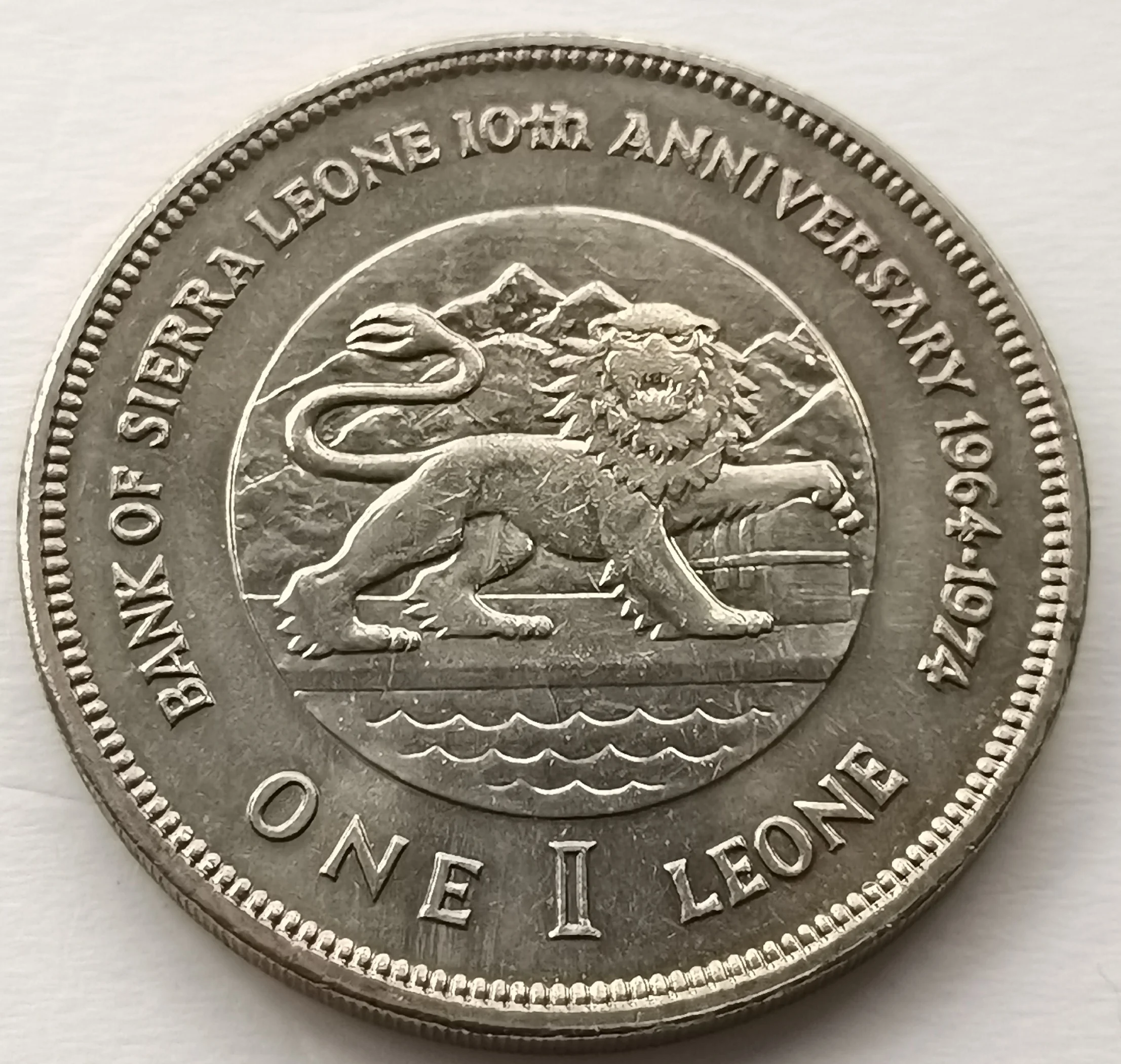 

Lion 38 мм 1974 1 leon Bank 10 Юбилейная памятная монета из меди и никеля