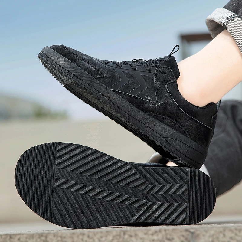 New 2025 Men's Wide Warm Fur Walking Sneakers for Winter Hiking Athletics Large Size Barefoot Casual Outdoor Shoes 4