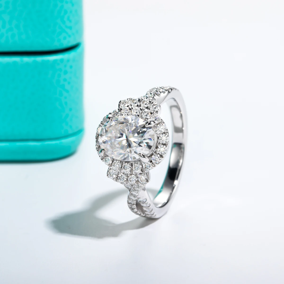 Engagement Rings Luxury Oval
