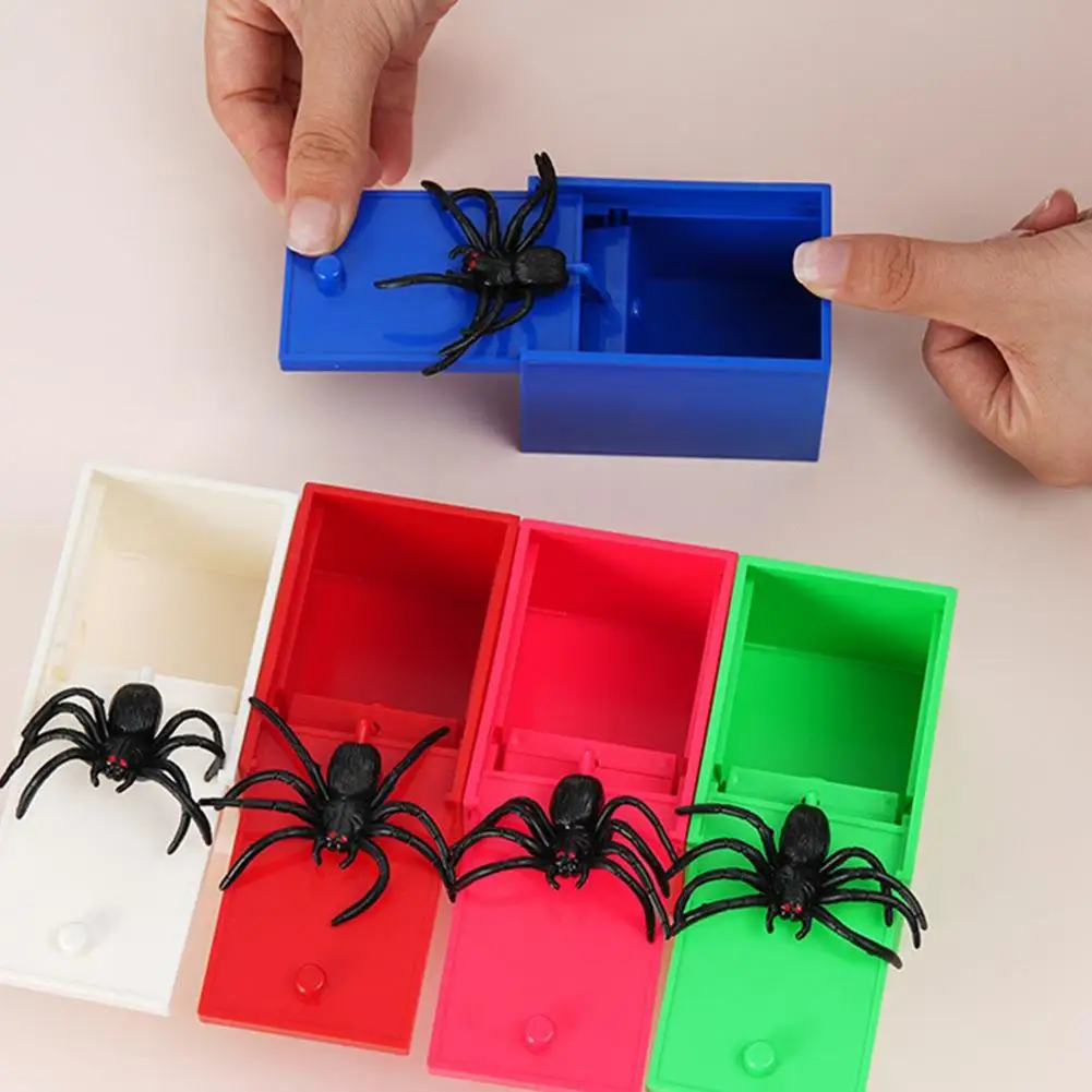 1Pcs Prank Scary Box Halloween Surprising Box Scare Toy Fake Spider Friend Funny Play Scary Gift Spoof Tricky Plastic
