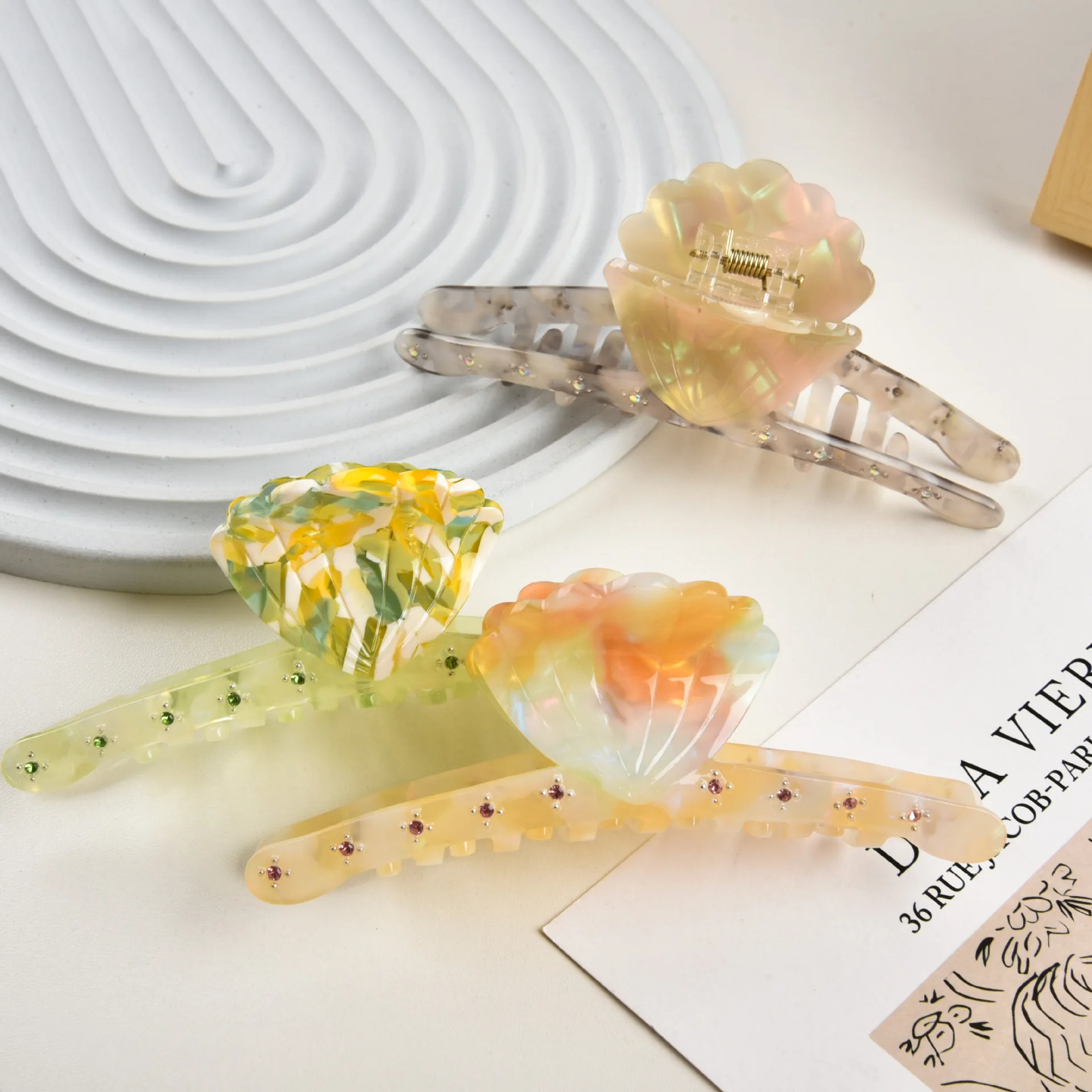 

YHJ New Shell Diamond Hair Claw Colorful Inlay Shell Acetate Large Size Crabs Hair Claw Clip Hair Accessories for Women Girls