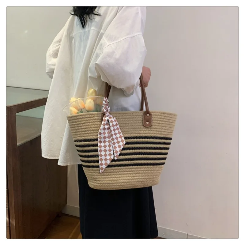 

Cross Border Scarf Straw Woven Shoulder Bag 2024 New Summer French Commuter Shoulder Bag Leisure Large Capacity Woven Bucket Bag