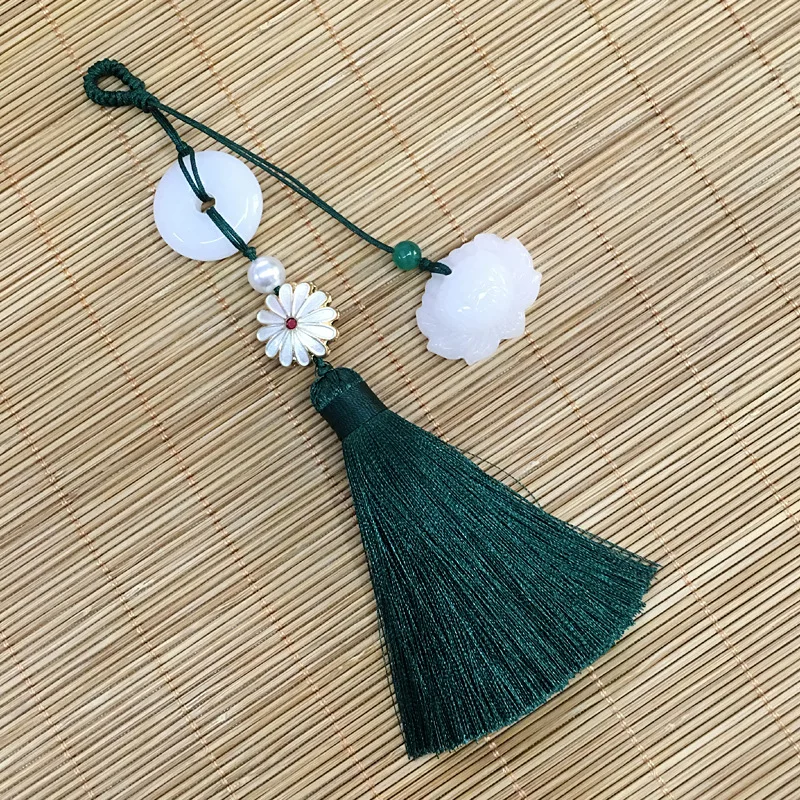 Chinese Knot Hanging Ear Tassel Round Chrysanthemum White Jade Dark Green Pendant Retro Pendant Qing Palace Clothing Accessories